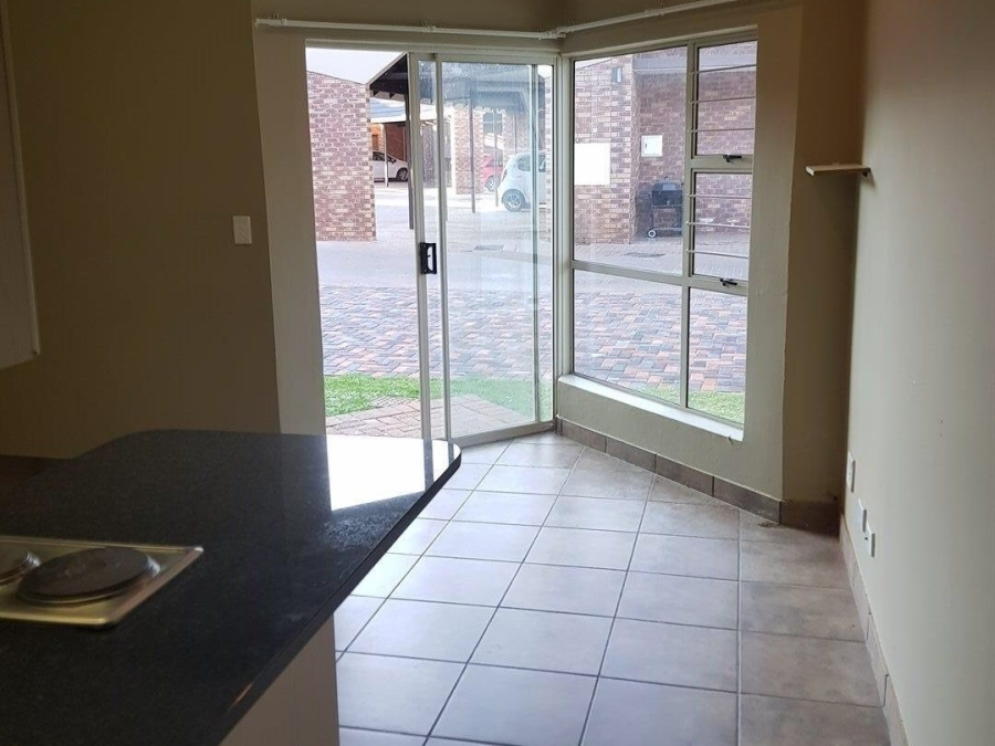 To Let 1 Bedroom Property for Rent in Dassie Rand North West